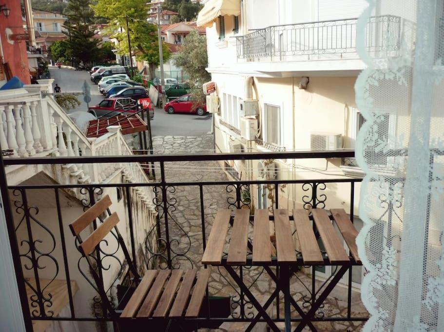 Center Of Parga-John'S House Apartamento Exterior foto